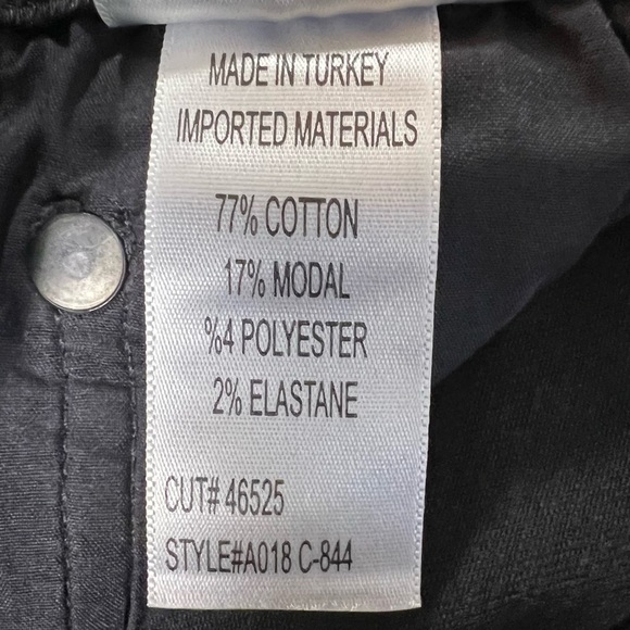 AGOLDE Denim Sophie Crop Jeans Black Chewed Hem Size 24 - Picture 13 of 14